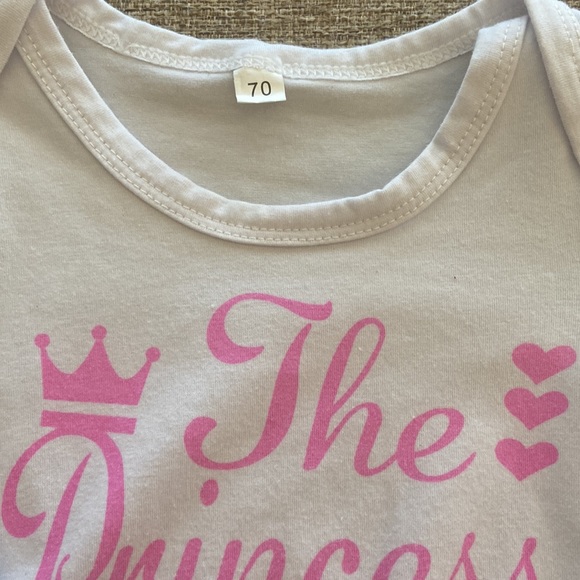 The princess has arrived Onesie size 9-12 months - Picture 2 of 2